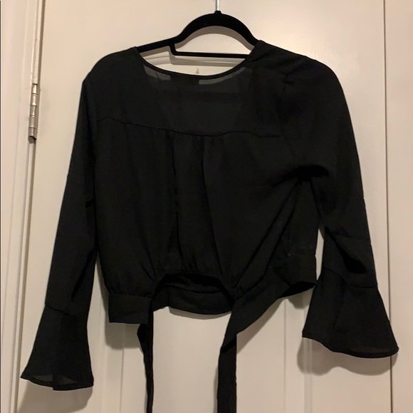 Mine black sheer wrap blouse with roses - Picture 2 of 3